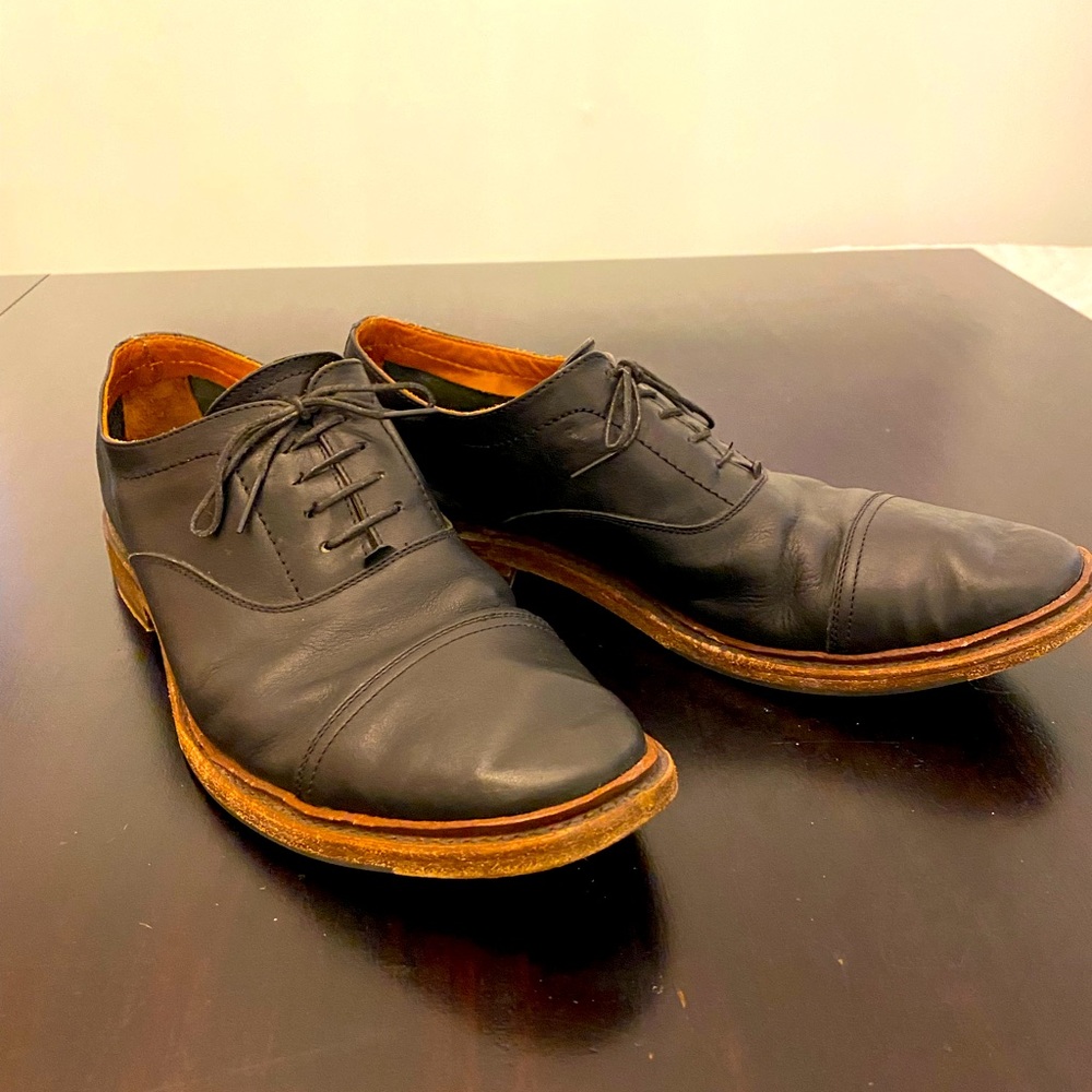 Frye Paul Bal Cap Toe Oxfords. Pre-Worn.